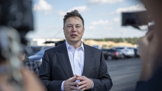 Elon Musk cân nhắc chuyện ‘đổi nghề’