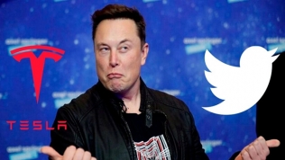 Elon Musk mua lại Twitter, cổ phiếu Tesla 'rớt thảm'