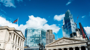 Sàn chứng khoán London biến mình thành tập đoàn dữ liệu tài chính lớn nhất thế giới