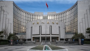 Ngân hàng Trung ương Trung Quốc giảm lãi suất lần đầu sau gần 1 năm, NDT suy yếu