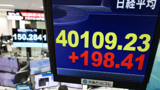 Chứng khoán Nhật Bản tăng 5 tuần liên tiếp, lần đầu vượt mốc 40.000 điểm