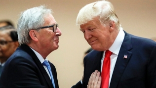 Tổng thống Trump bất ngờ 'nhượng bộ' châu Âu về vấn đề thương mại