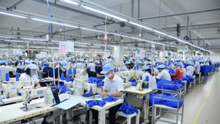 Standard Chartered: Tăng trưởng GDP quý III của Việt Nam có thể đạt 10,8%