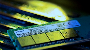 Lợi nhuận quý I giảm gần 96%, Samsung ‘thẳng tay’ cắt sản lượng chip bộ nhớ