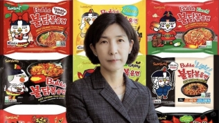 Kim Jung-soo: Người con dâu vực dậy thương hiệu đã 'chết chìm' của ông lớn Hàn Quốc