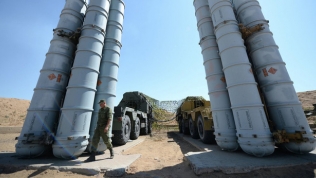 Israel tuyên bố 'rồng lửa' S-300 của Nga tại Syria sẽ 'vô dụng'