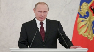 Cắt giảm chi tiêu quốc phòng, ông Putin muốn thực hiện lời hứa trước khi tái đắc cử?