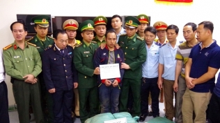 Hà Tĩnh: Triệt phá vụ buôn lậu gần 300kg ma túy đá từ Lào về Việt Nam