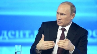 Bị phương Tây ‘đánh hội đồng’, Nga phản ứng đanh thép