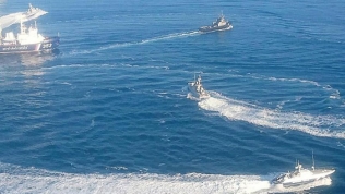 Ukraine muốn có quy chế quốc tế cho eo biển Kerch, hối thúc Nga thả thủy thủ