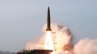 Toan tính phía sau vụ phóng tên lửa bất ngờ của Triều Tiên