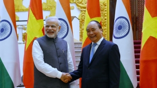 Việt Nam, Ấn Độ ký 7 thỏa thuận hợp tác quốc phòng
