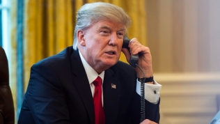 Tổng thống Trump: Mỹ sẵn sàng tặng Việt Nam máy thở điều trị Covid-19