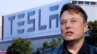 Elon Musk bán gần 10 tỷ USD cổ phiếu Tesla trong tháng 11