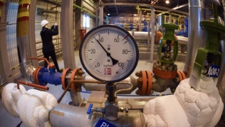 Bất ngờ cắt nguồn cung khiến giá khí đốt châu Âu tăng vọt, Nga nói gì?