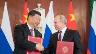 Ông Putin: ‘Trung Quốc sẽ chấm dứt sự thống trị của Mỹ’