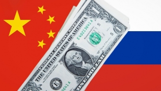 Căng thẳng đỉnh điểm với Mỹ, Nga kêu gọi Trung Quốc ‘tẩy chay’ đồng USD