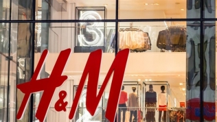 H&M bị tẩy chay tại Trung Quốc sau tuyên bố ‘không mua bông Tân Cương’