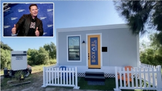 Elon Musk bán sạch bất động sản, ở nhà thuê 36m2