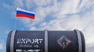 Ukraine kêu gọi châu Âu áp trần giá dầu Nga 30 USD/thùng