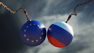 Ngoài cấm vận dầu, EU còn cân nhắc tịch thu tài sản bị phong tỏa của Nga