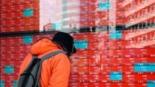 ‘Bay hơi’ 6.000 tỷ USD trong 3 năm, chứng khoán Trung Quốc đã lao dốc như thế nào?