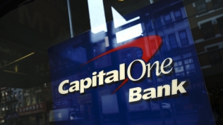 Capital One rót 35 tỷ USD mua Discover, tham vọng tạo ra ‘gã khổng lồ’ thanh toán toàn cầu
