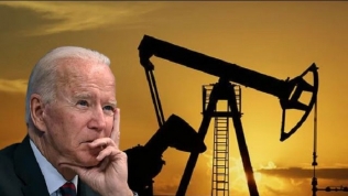 Mỹ sản xuất dầu thô nhiều nhất thế giới và ‘thế khó’ của Tổng thống Biden