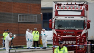 Vụ 39 người thiệt mạng tại Anh: Bộ trưởng Mai Tiến Dũng nói gì về việc công bố danh tính nạn nhân?