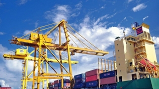 Tăng trưởng xuất khẩu 6 tháng thấp nhất trong 3 năm, Thường trực Chính phủ họp tìm giải pháp