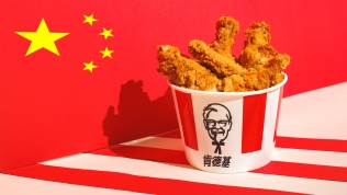 Trung Quốc: KFC bị phạt vì không nhận thanh toán bằng tiền mặt