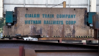 Hình ảnh khó tin ở nhà máy xe lửa lớn nhất Việt Nam: 20 ha 'đất vàng' giữa Thủ đô về tay ai?