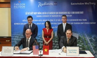 Eurowindow chọn đối tác ngoại quản lý resort Radisson Blu Cam Ranh Bay
