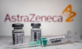 AstraZeneca thừa nhận vaccine Covid có thể gây đông máu, Bộ Y tế nói gì?