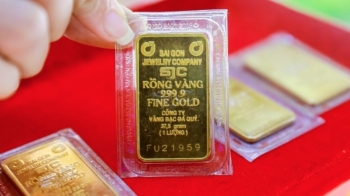 Xếp hàng mua vàng khi gần 100 triệu/lượng: Chuyên gia cảnh báo, sau đợt tăng mạnh là 1 nhịp giảm 