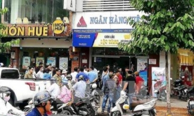 Lãnh đạo Ngân hàng Việt Á trấn an khách hàng sau vụ cướp 1 tỷ đồng