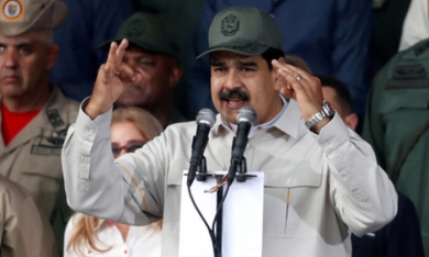 Venezuela: Thủ lĩnh đối lập kêu gọi đảo chính, tổng thống khẳng định quân đội 'trung thành tuyệt đối'