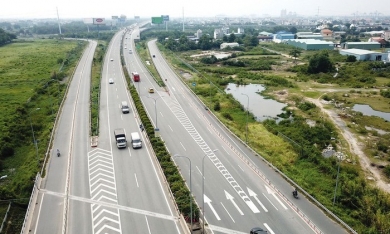 'Soi' kết quả đấu thầu 3 dự án cao tốc Bắc - Nam chuyển sang đầu tư công