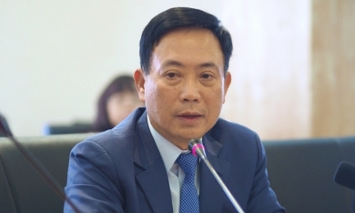 Chân dung Chủ tịch Ủy ban Chứng khoán Trần Văn Dũng vừa bị cách chức