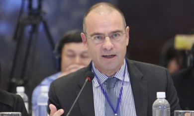 CEO Sun Life Việt Nam: 'Bảo hiểm sẽ gia tăng tái đầu tư'