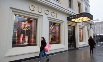 Tập đoàn sở hữu thương hiệu Gucci nợ 1,6 tỷ USD tiền thuế