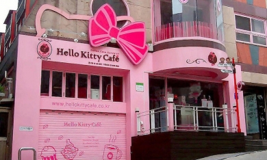EU phạt chủ sở hữu thương hiệu Hello Kitty 6,9 triệu USD