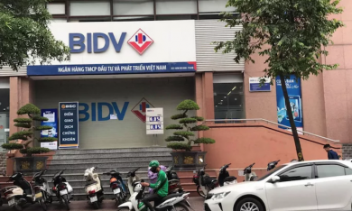 Hà Nội: Truy bắt đối tượng nổ súng, cướp hàng trăm triệu đồng tại chi nhánh BIDV