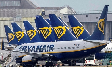 Hãng hàng không Ryanair dự báo lỗ kỷ lục hơn 1 tỷ USD