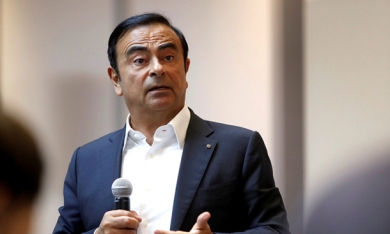 Cựu Chủ tịch hãng Nissan Carlos Ghosn bị bắt trở lại