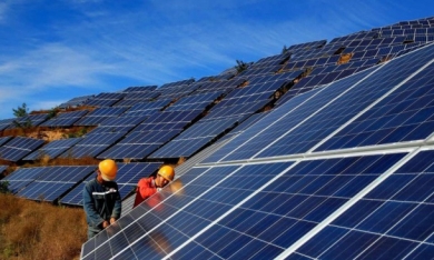 Tạm dừng đề xuất, thỏa thuận dự án điện mặt trời theo giá cố định