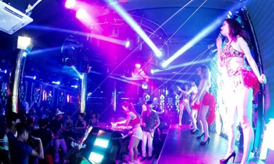 Hà Nội tạm thời đóng cửa các cơ sở kinh doanh karaoke, massage, quán bar