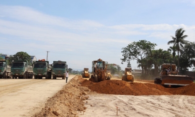 Chủ đầu tư xin kéo dài tiến độ dự án đường ven biển nối TP. Sầm Sơn với khu kinh tế Nghi Sơn 1.480 tỷ đồng