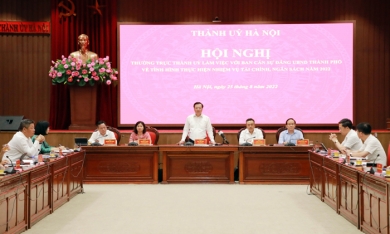 Bí thư Thành ủy Hà Nội Đinh Tiến Dũng: 'Phấn đấu thu ngân sách cả năm 2022 vượt 5% dự toán'