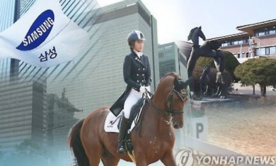 Samsung xin lỗi vì tặng ngựa 1 tỷ won cho con gái bạn thân Tổng thống Hàn